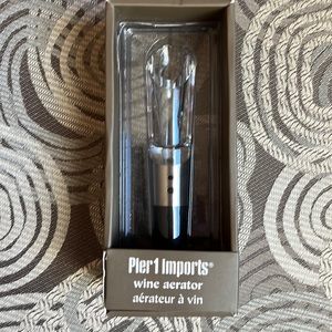 BNWT Pier1 imports wine aerator